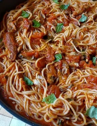 Ricetta Spaghetti con sgombro in scatola di limpiattatore