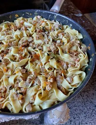 Ricetta Pappardelle con ragù bianco di porchetta di limpiattatore