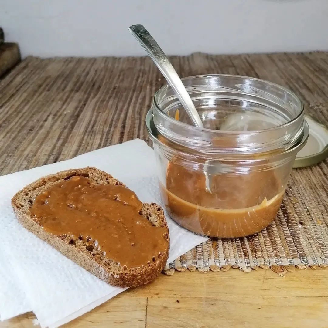 Crema praliné alle nocciole
