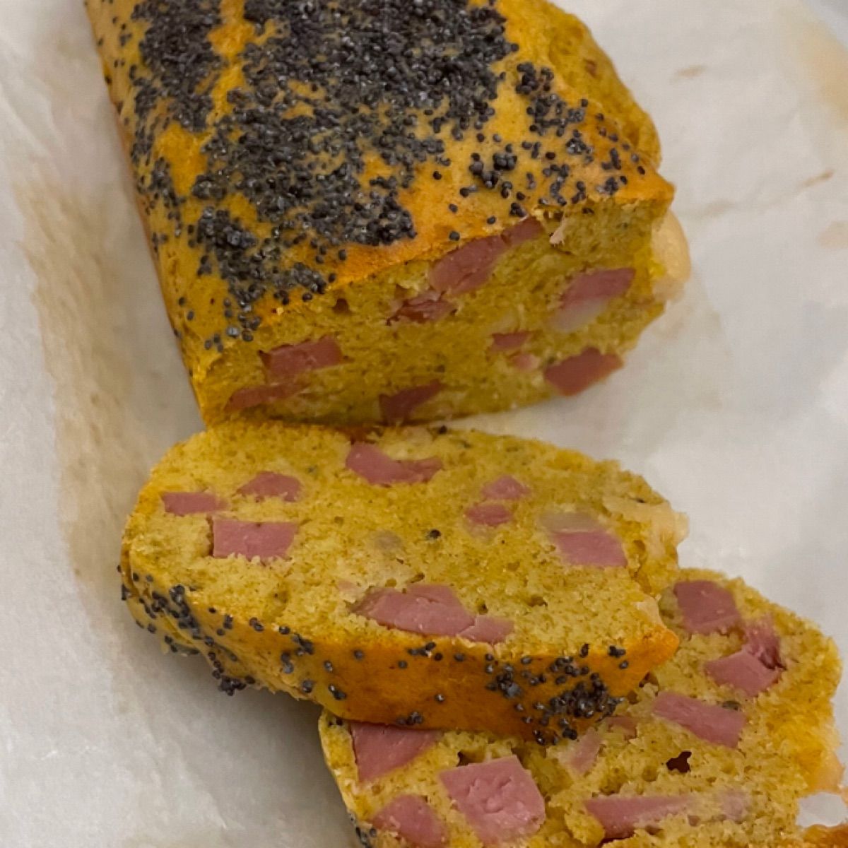 PLUM-CAKE SALATO MORTADELLA E SEMI DI CHIA e DI PAPAVERO