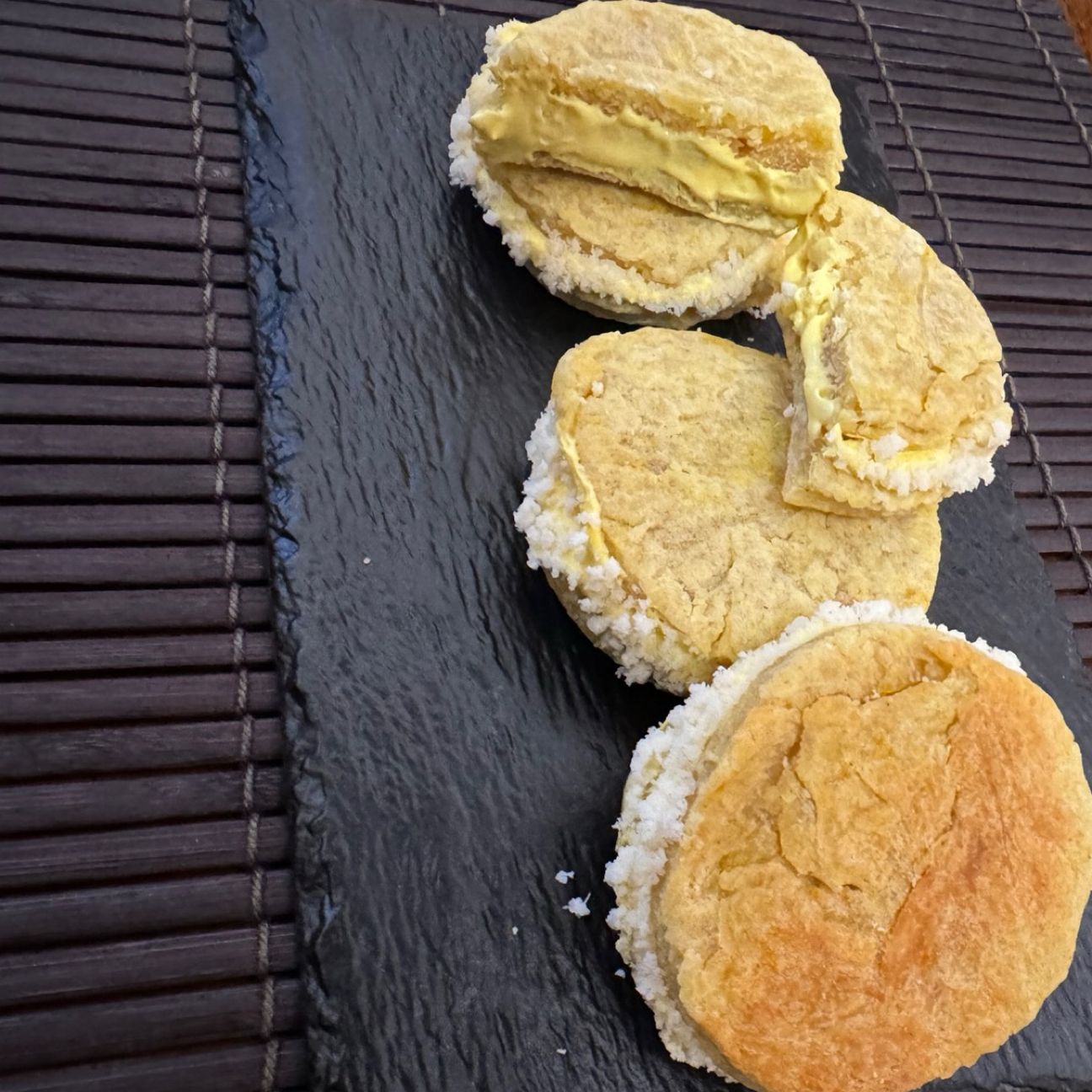 BISCOTTI SALATI ZAFFERANOSI