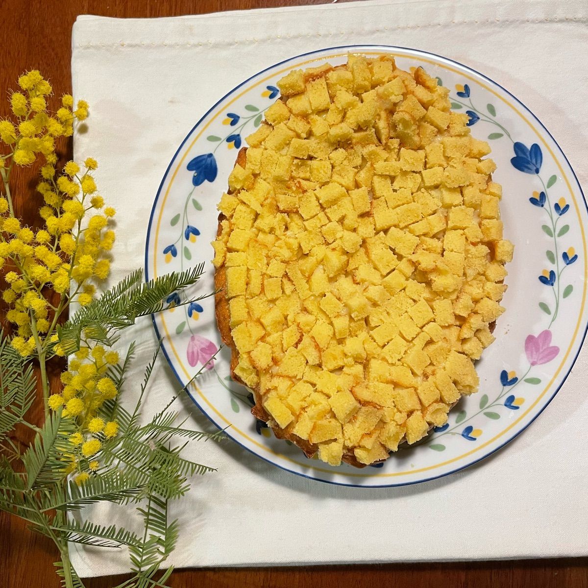 Torta mimosa veloce con crema pasticcera
