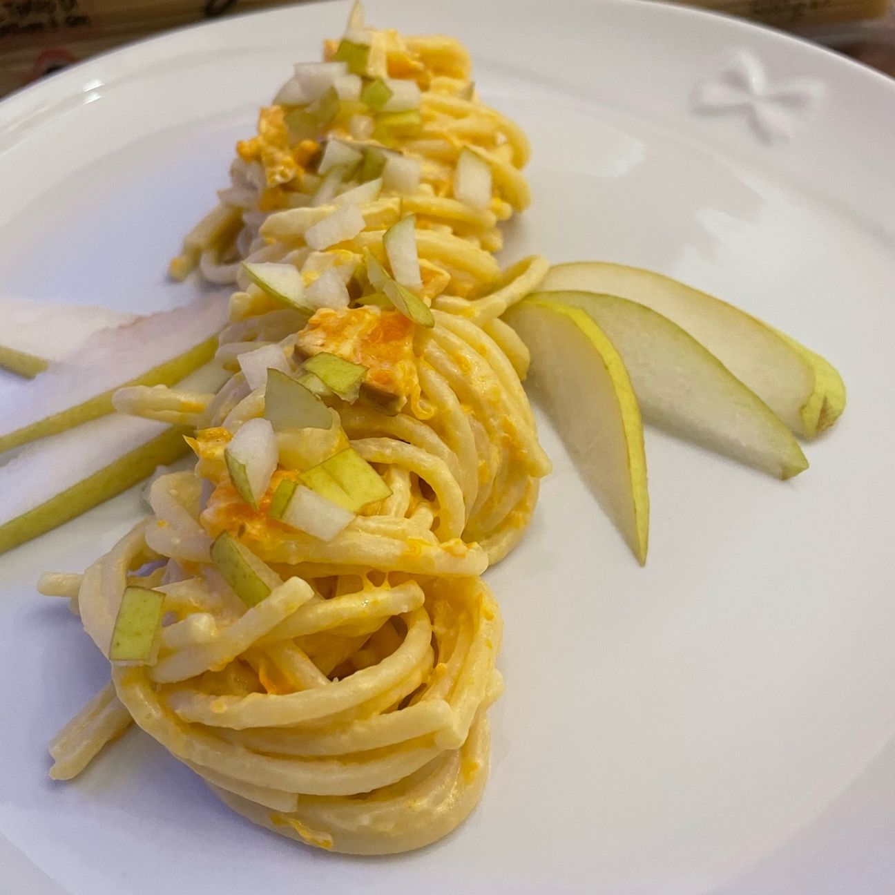 SPAGHETTI CON MASCARPONE,ZUCCA E PERE