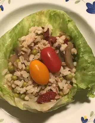 Ricetta INSALATA DI ORZO E RISO CON FUNGHI, PISELLI, POMODORINI SECCHI, TONNO di Past_icciareincucina