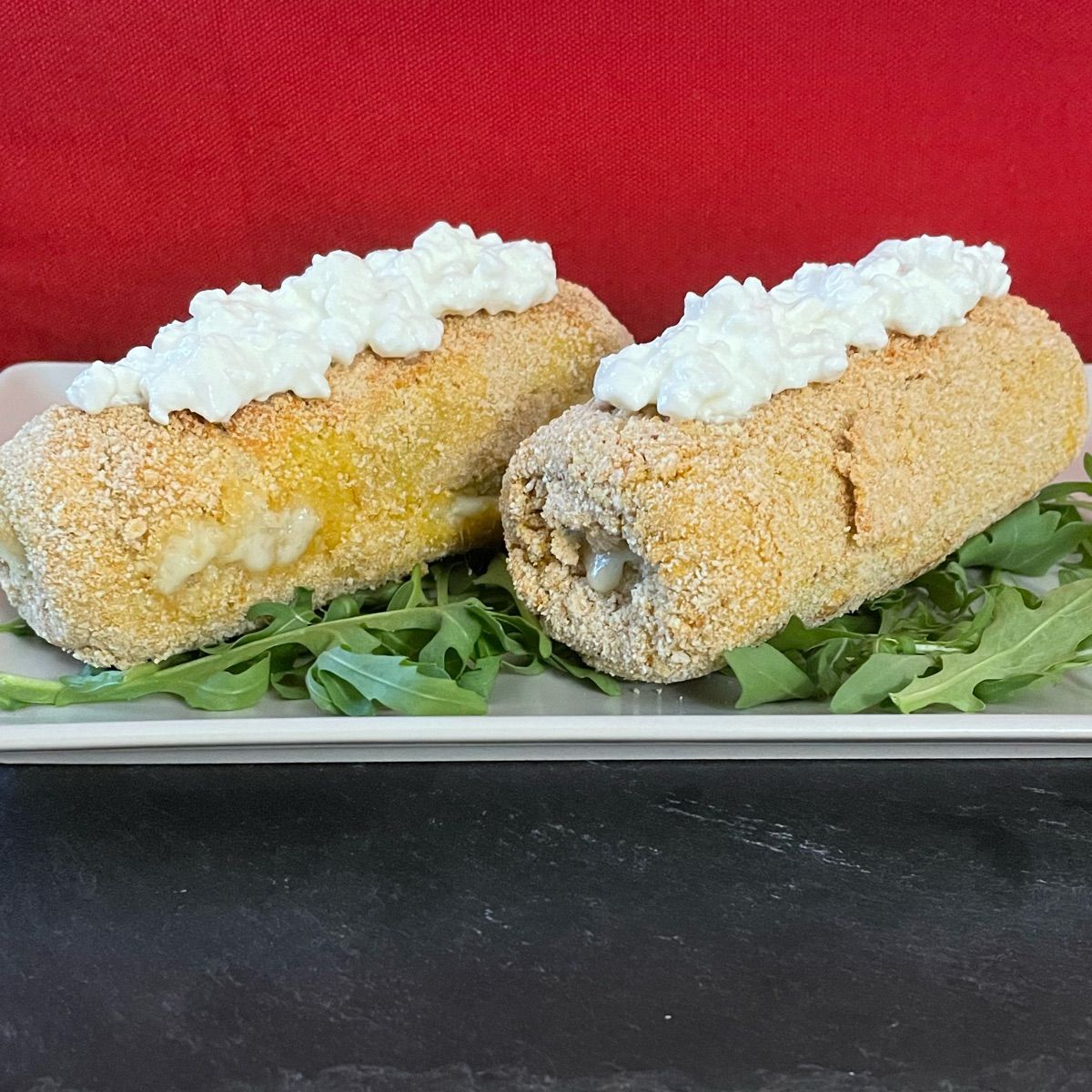 ROLLINI DI TRAMEZZINO CON IMPASTO AGLI SPINACI