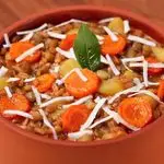 Ricetta Zuppa di Farro e lenticchie con carote, patate e ricotta salata