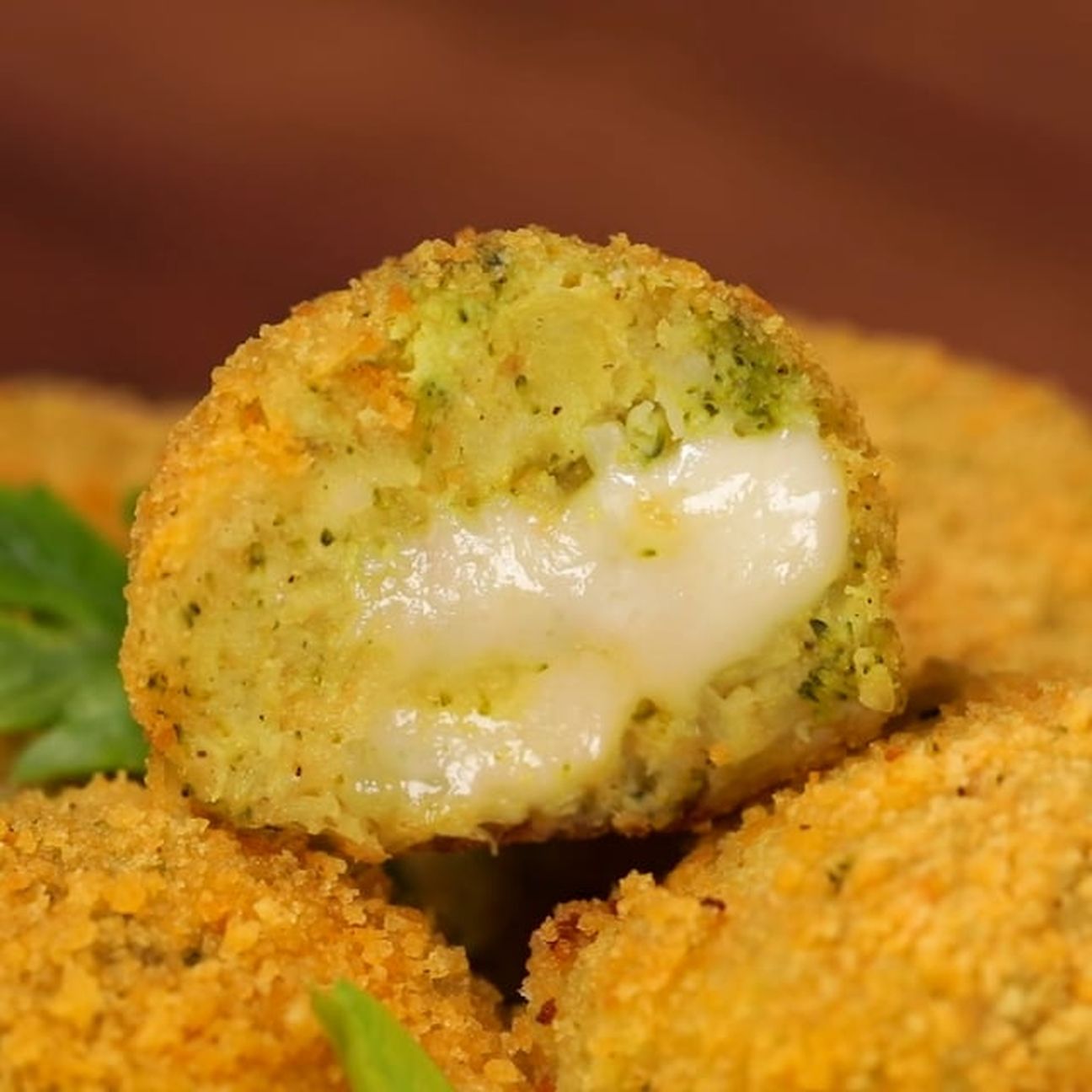 Crocchette di broccoli e patate con provola