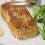 Ricetta Salmone fritto in crosta di patate al timo