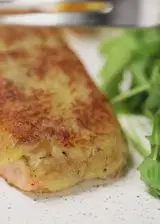 Ricetta Salmone fritto in crosta di patate al timo