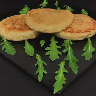 Ricetta Focaccette di patate con speck e fontina di altacucina