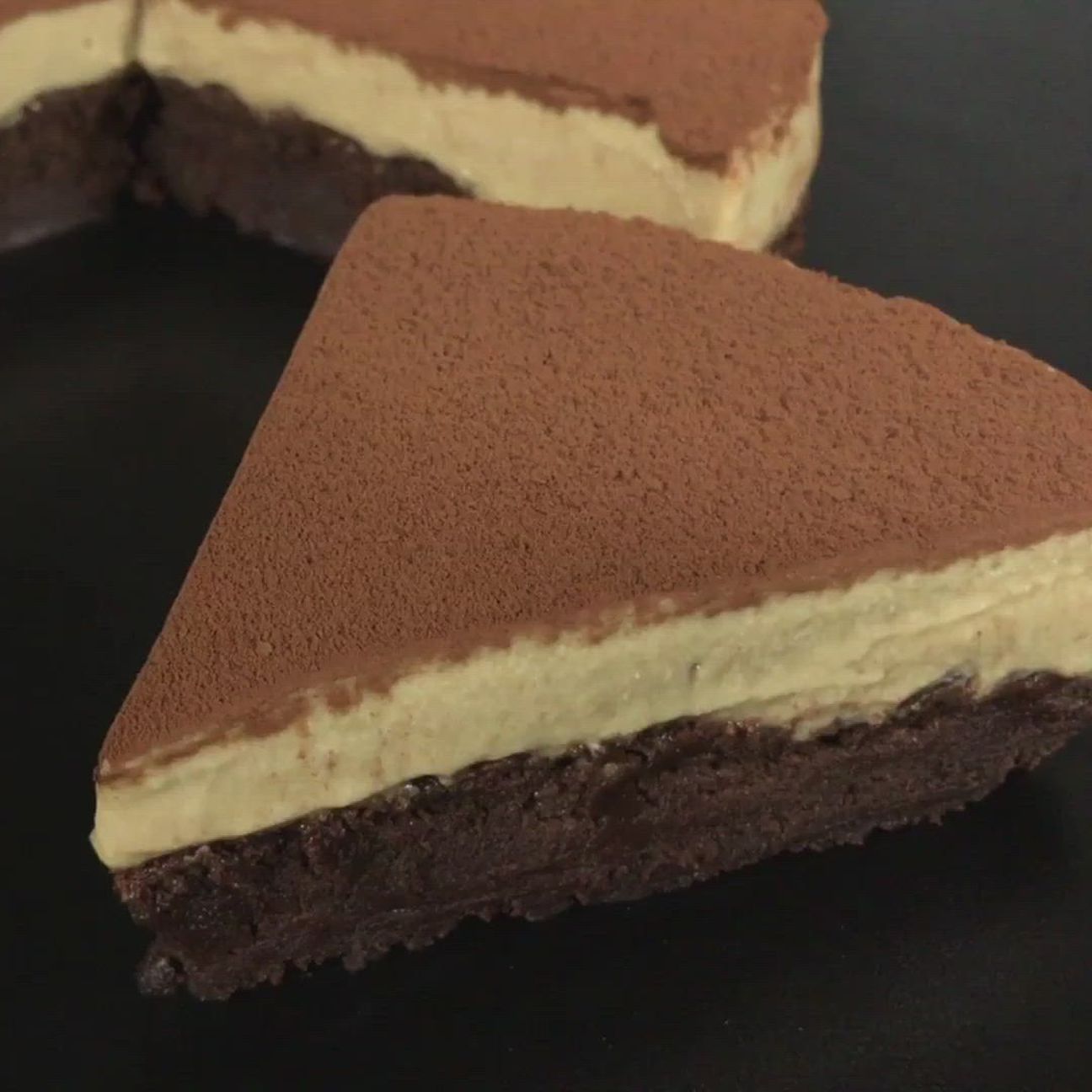 Torta al cioccolato e mousse di caffè