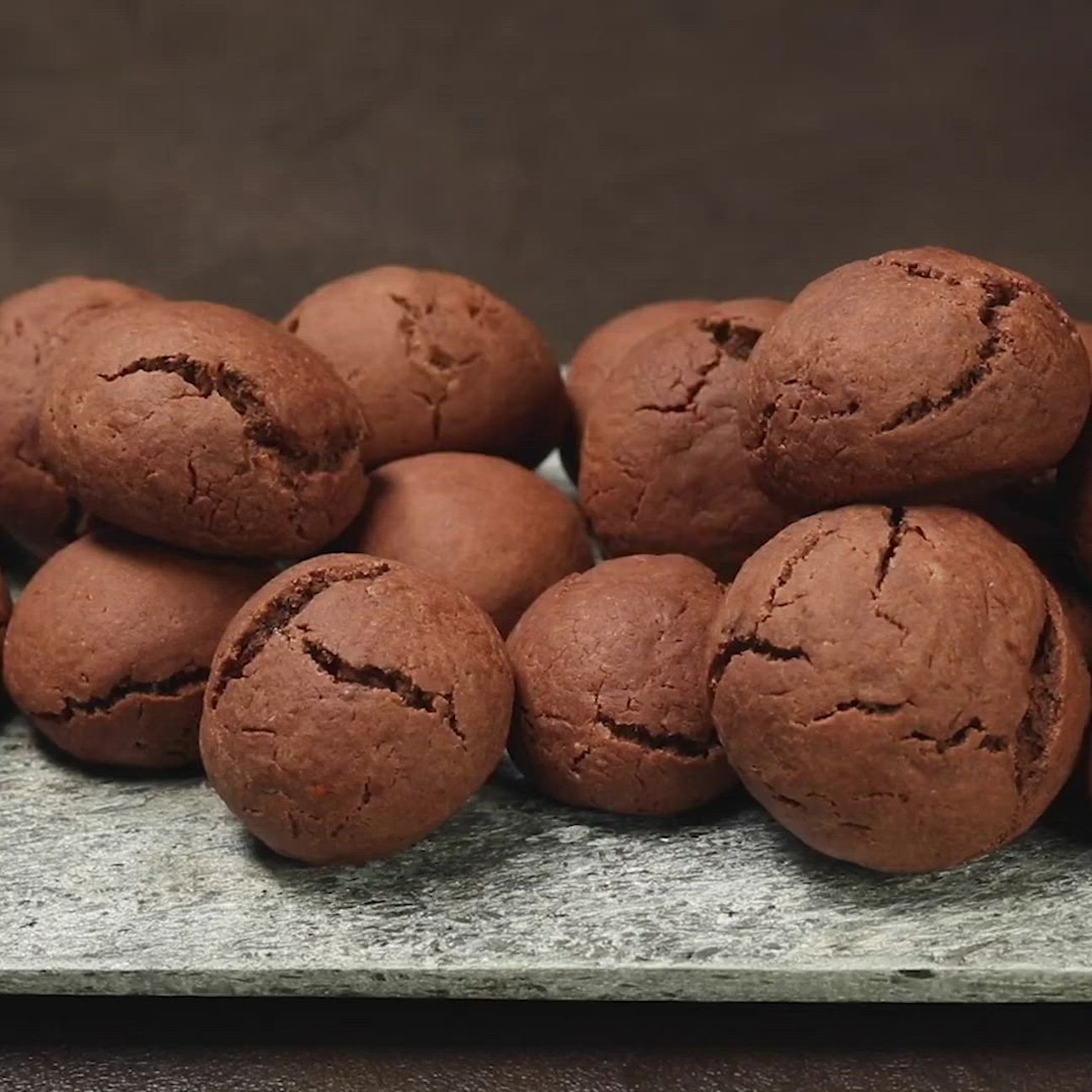 Castagnole al cacao e cioccolato