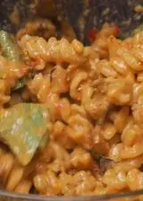 Ricetta Fusilli con pesto alla siciliana, melanzane fritte e mandorle