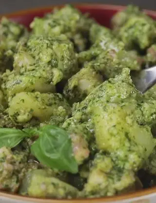 Ricetta Insalata di polpo e patate con pesto di basilico e mandorle di altacucina