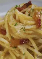 Ricetta Spaghettoni con crema di patate, pecorino e guanciale