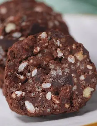 Ricetta Salame cioccoriso con nocciole di altacucina