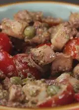 Ricetta Insalata di polpo e pomodorini con salsa di capperi, olive e pinoli