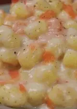 Ricetta Chicche di patate alla crema di parmigiano e salmone affumicato