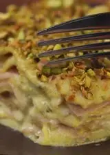 Ricetta Lasagna al pistacchio e mortadella con provola