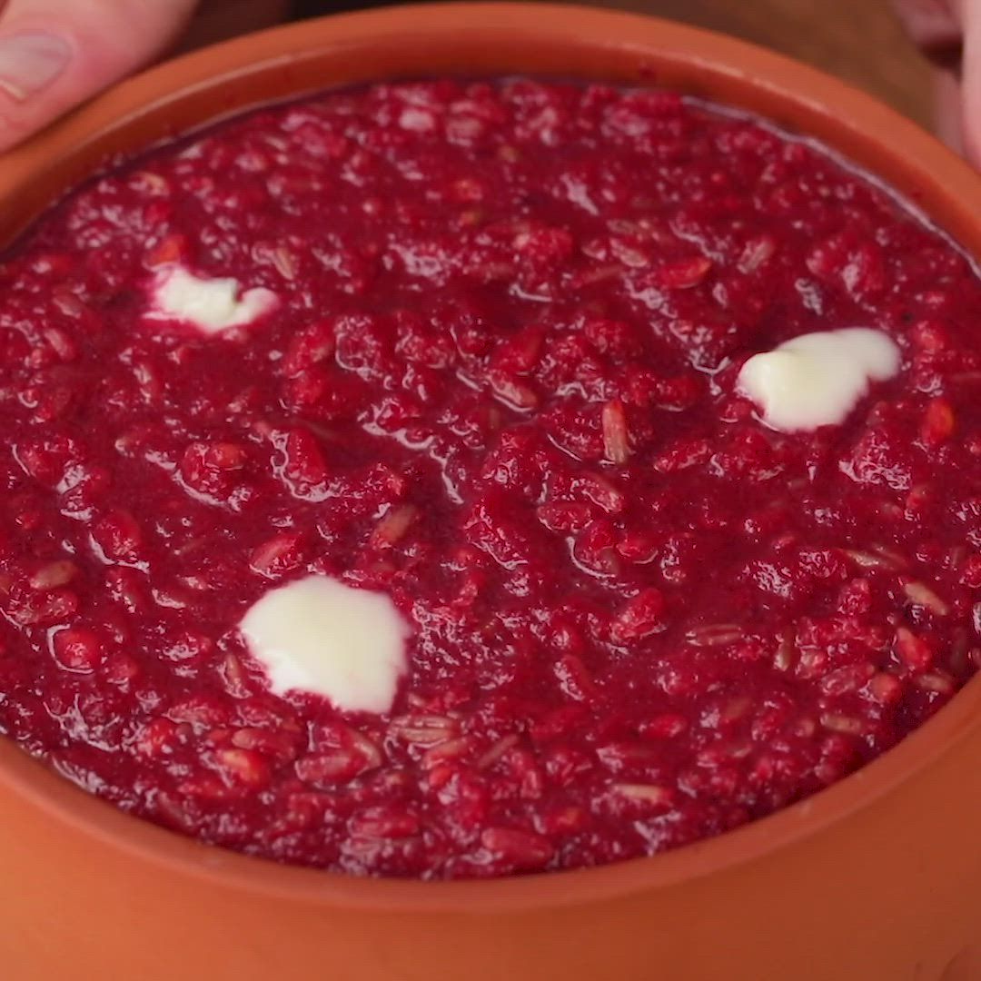 Tre Cereali Integrali alla crema di barbabietola con pistacchi e gorgonzola