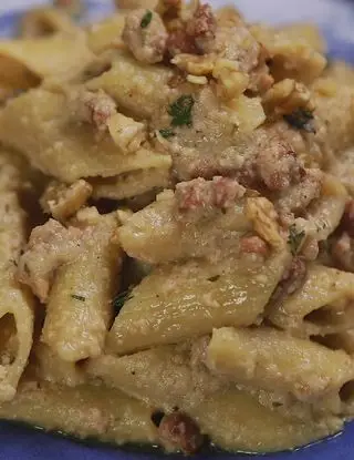 Ricetta Pennoni rigati con crema di noci e pancetta di altacucina