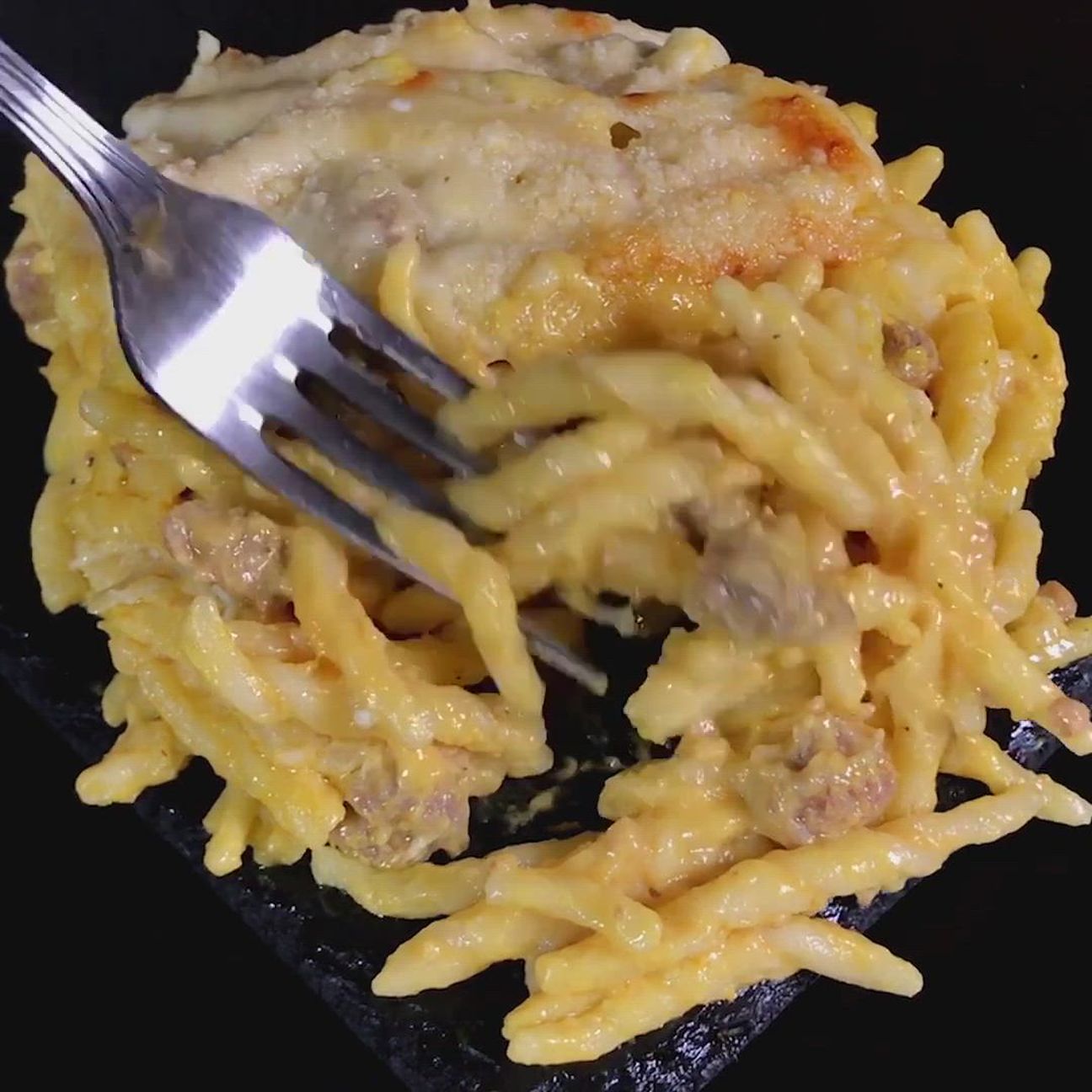 Trofie al forno con zucca, salsiccia e provola