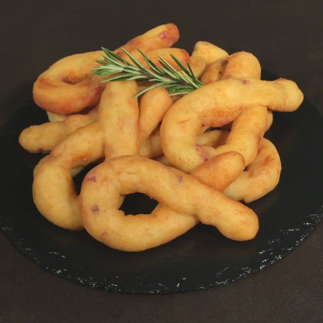 Zeppole di patate e pancetta