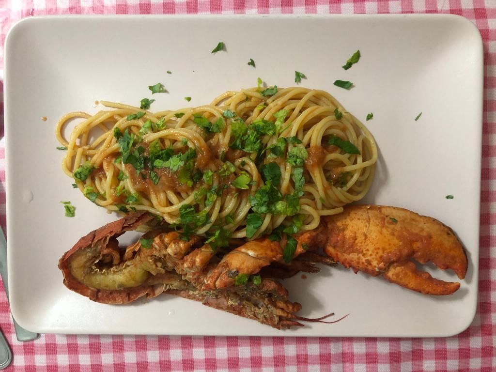 Spaghetti all’astice con datterini rossi