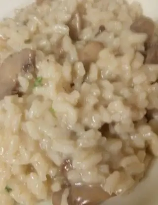 Ricetta Risotto ai funghi champignon e champagne di manu1987