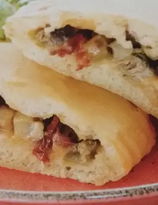 Ricetta Panzerotti fritti con cuore di melanzane,pomodori secchi e scamorza di manu1987