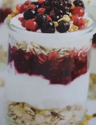 Ricetta Parfait allo yogurt greco con frutti rossi di manu1987