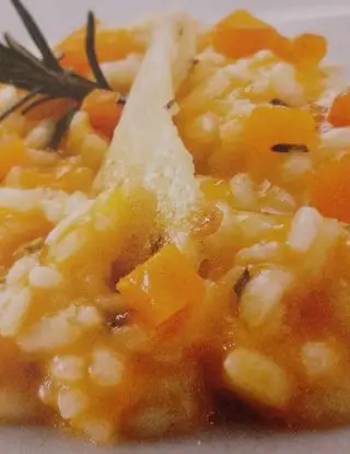 Ricetta Risotto con zucca, rosmarino e cialda all'amaretto di manu1987