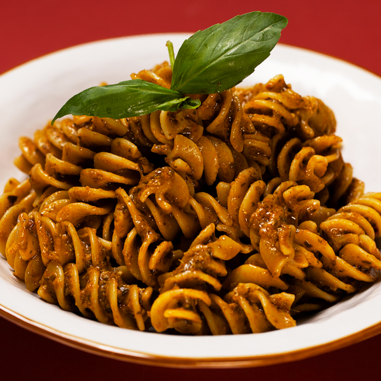 Fusilloni al pesto alla Trapanese