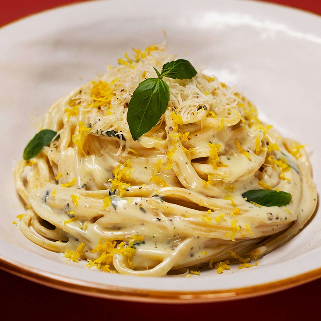 Spaghetti alla chitarra limone e Provolone del Monaco