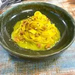 Ricetta Fettuccine salsiccia zafferano e pistacchio