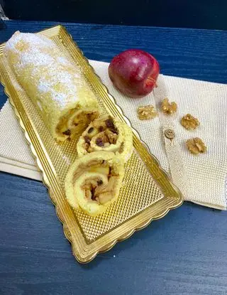 Ricetta Rotolo di pan di spagna farcito con strudel di _animaincucina_