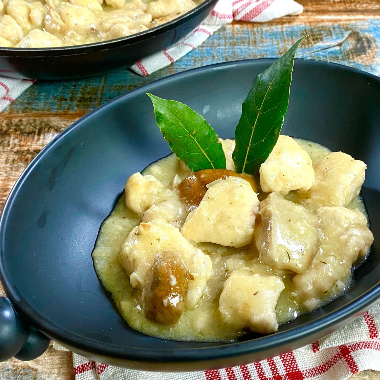Come fare cremosi i bocconcini do pollo ai funghi