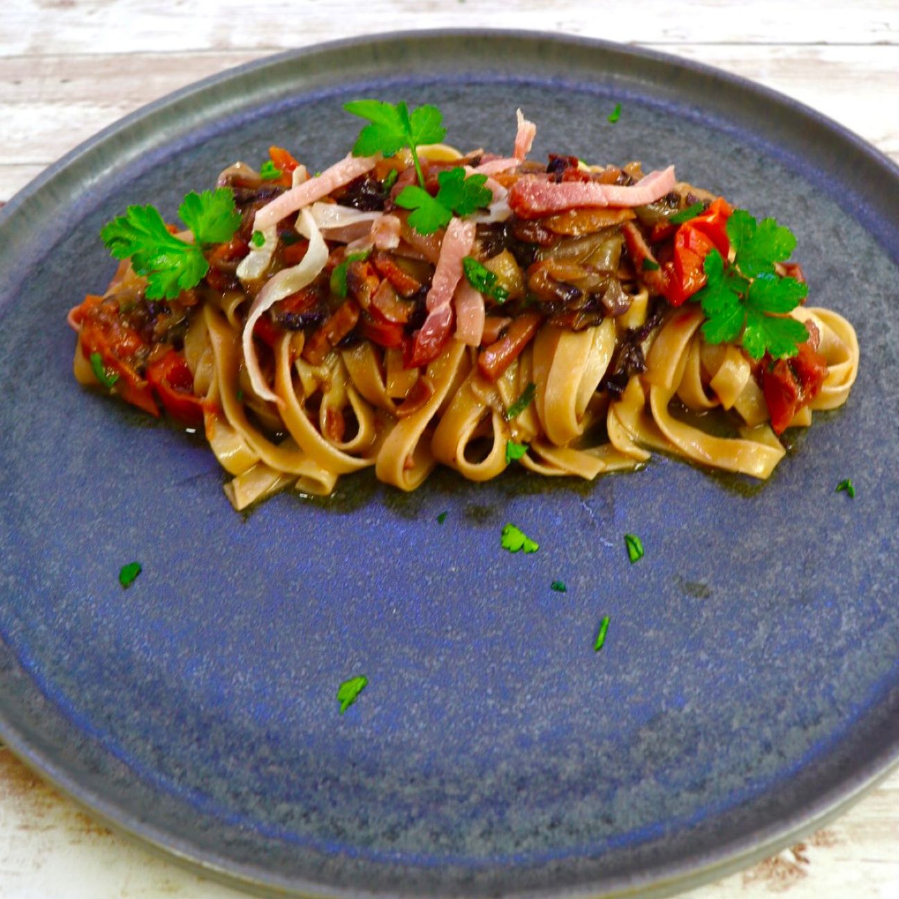 Tagliatelle speck e trevisana