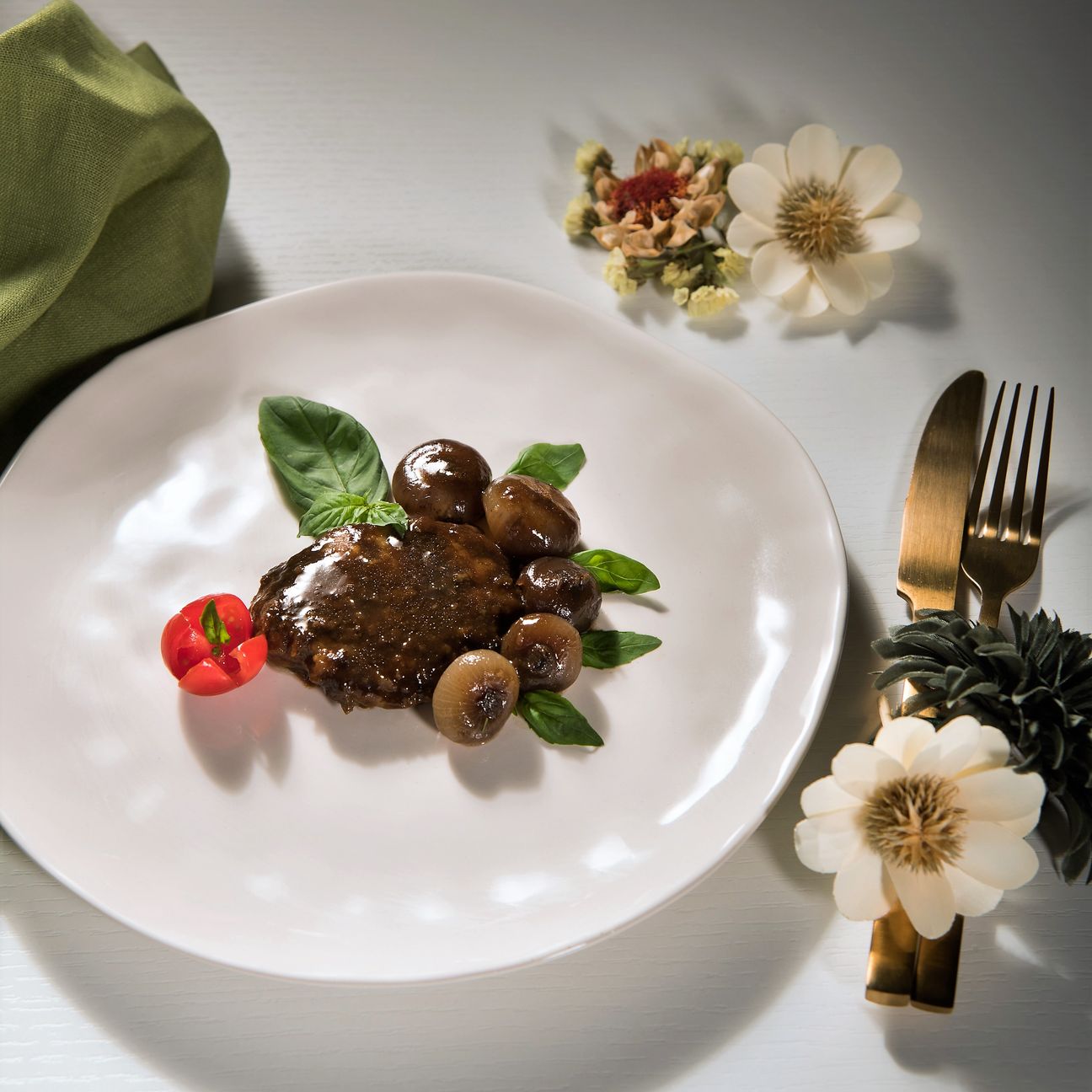 Filetto all'aceto balsamico con cipolline