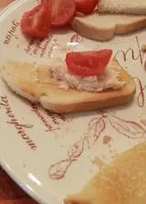 Ricetta Crostini con mousse di salmone