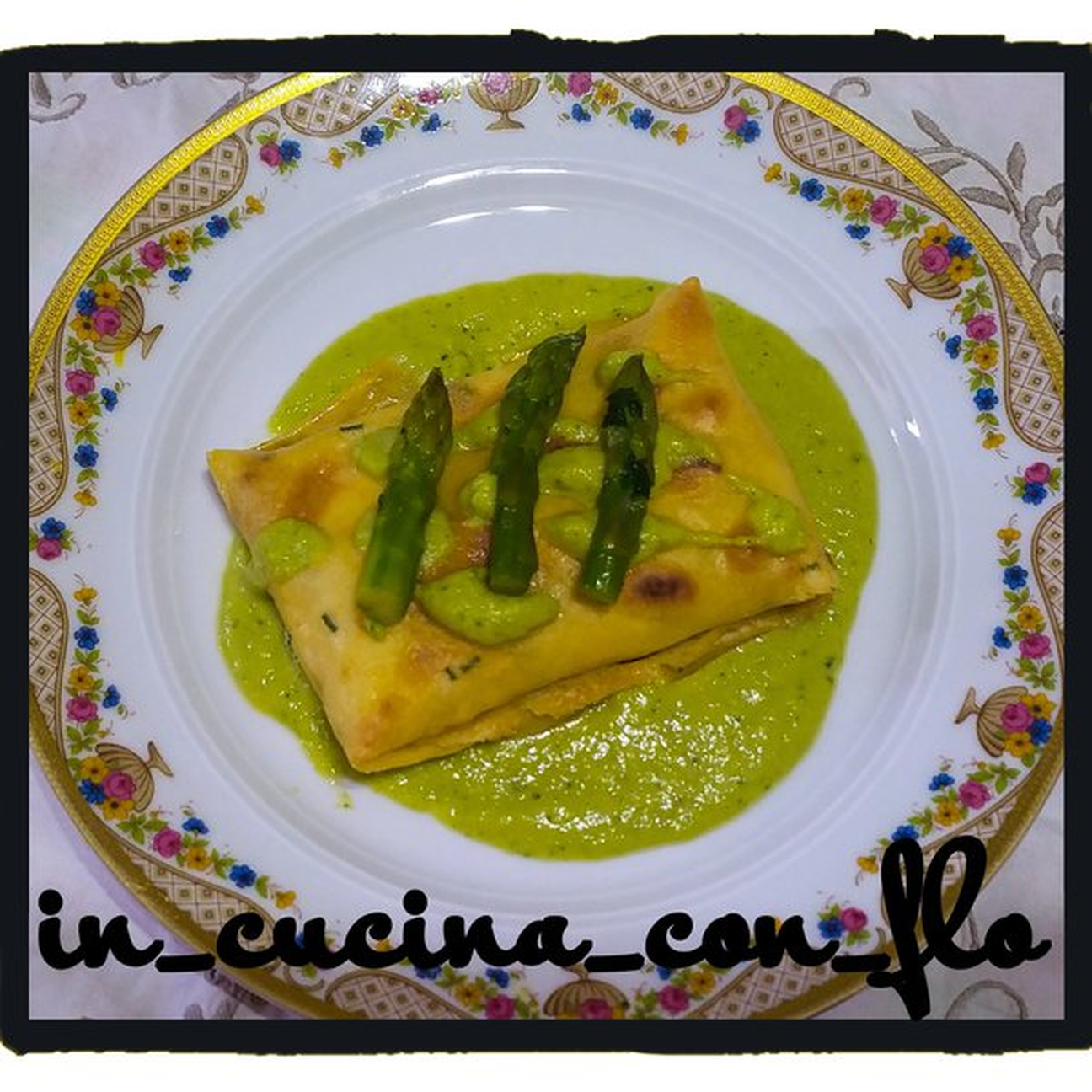 Fagottino di Crespelle al Baccalà Mantecato in Salsa di Asparagi