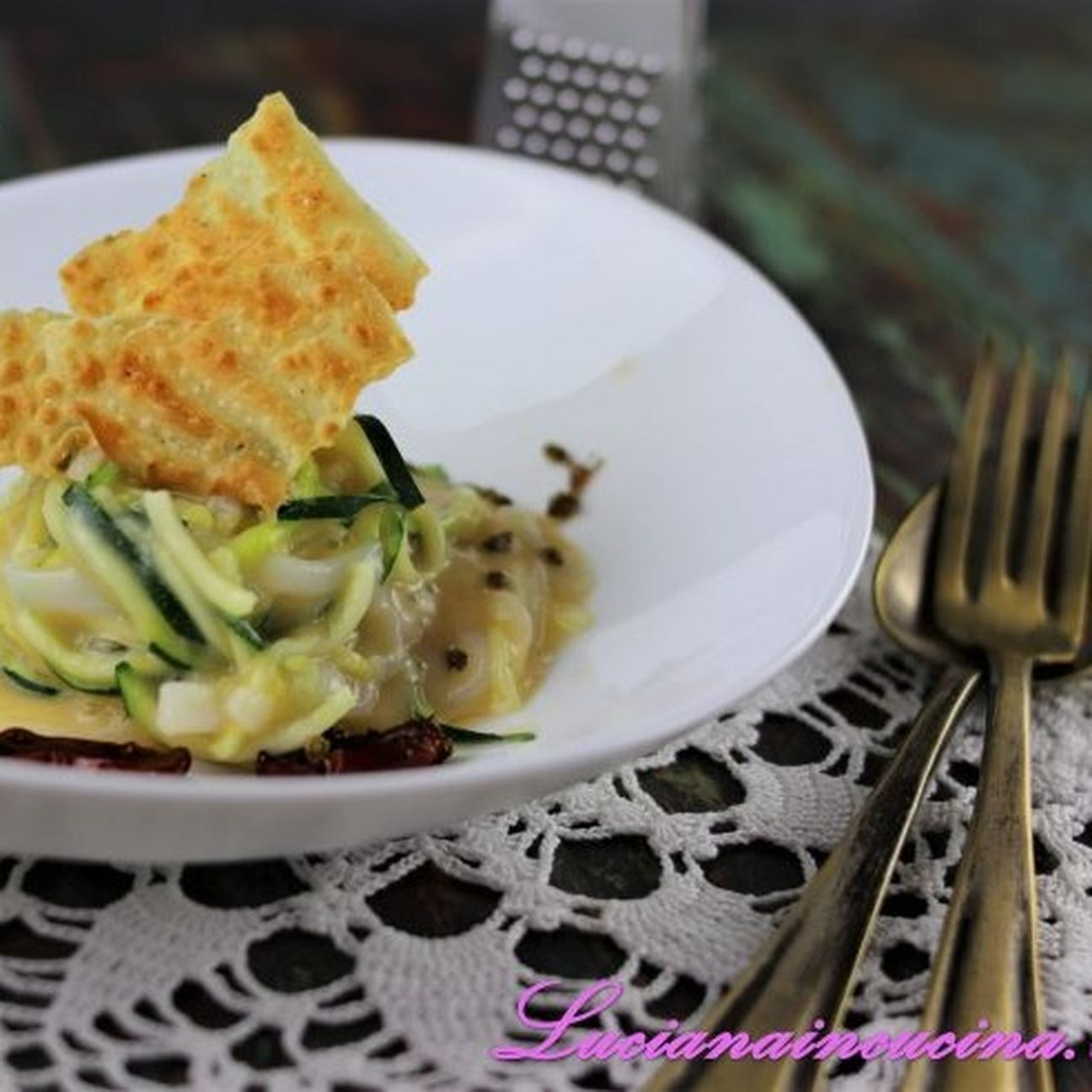 Spaghetti di zucchina e calamaro
