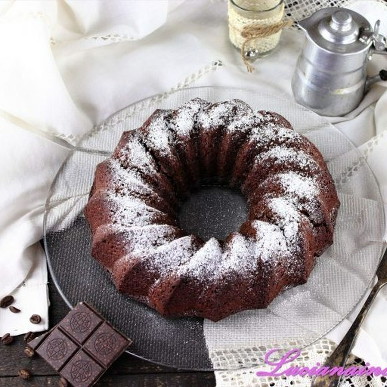 Torta all’acqua al cioccolato e caffè