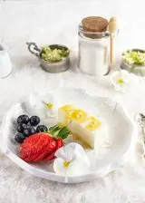 Ricetta Panna cotta ai fiori di sambuco