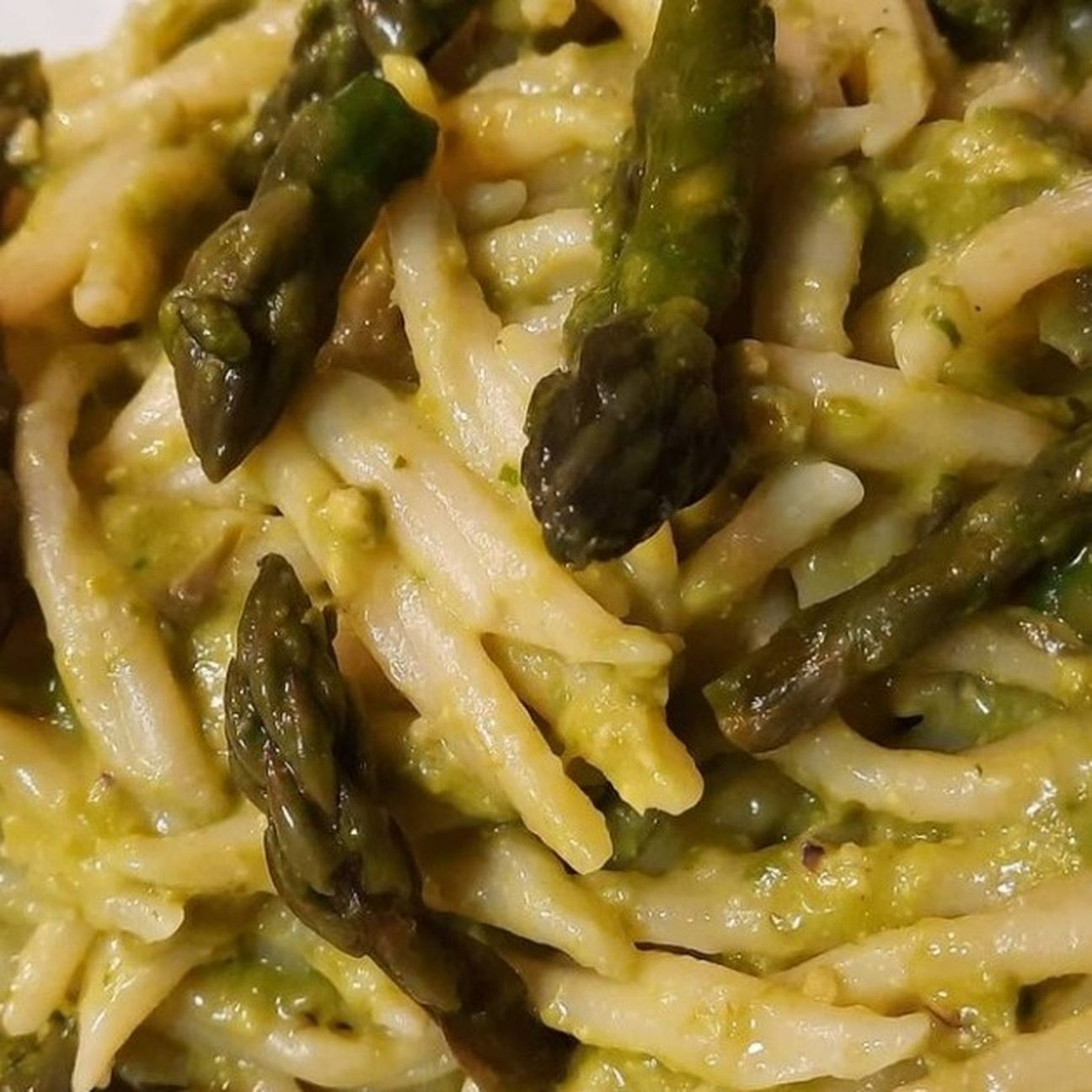 Trofie con pesto di asparagi