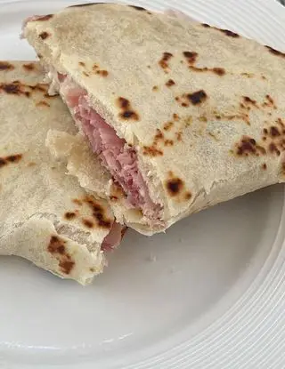 Ricetta Sua maestà: La piadina di Comesicucina.it