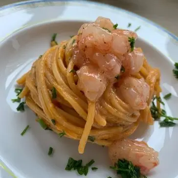 Ricetta Spaghettone quadrato con tartare di gambero viola di Remy