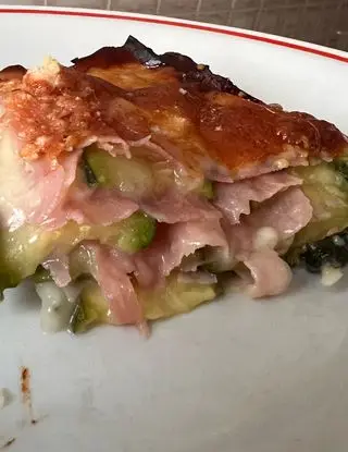 Ricetta Parmigiana di zucchine con prosciutto e mozzarella di aras.cazzaniga