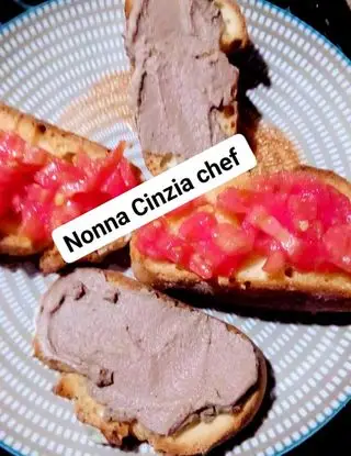 Ricetta Bruschetta con San.Marzano e paté  di fegatini di @nonnacinziachef