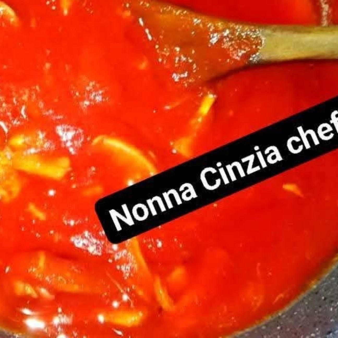 Gnocchi al sugo con porcini